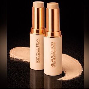 Revolution F3 Fast Base Stick Foundation (third lightest shade)